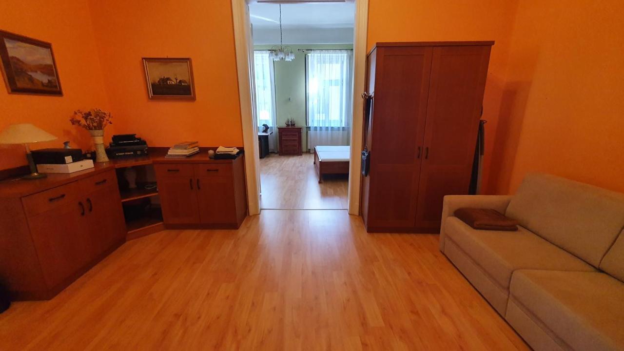 Casa Tajola Apartment Kecskemet Exterior photo