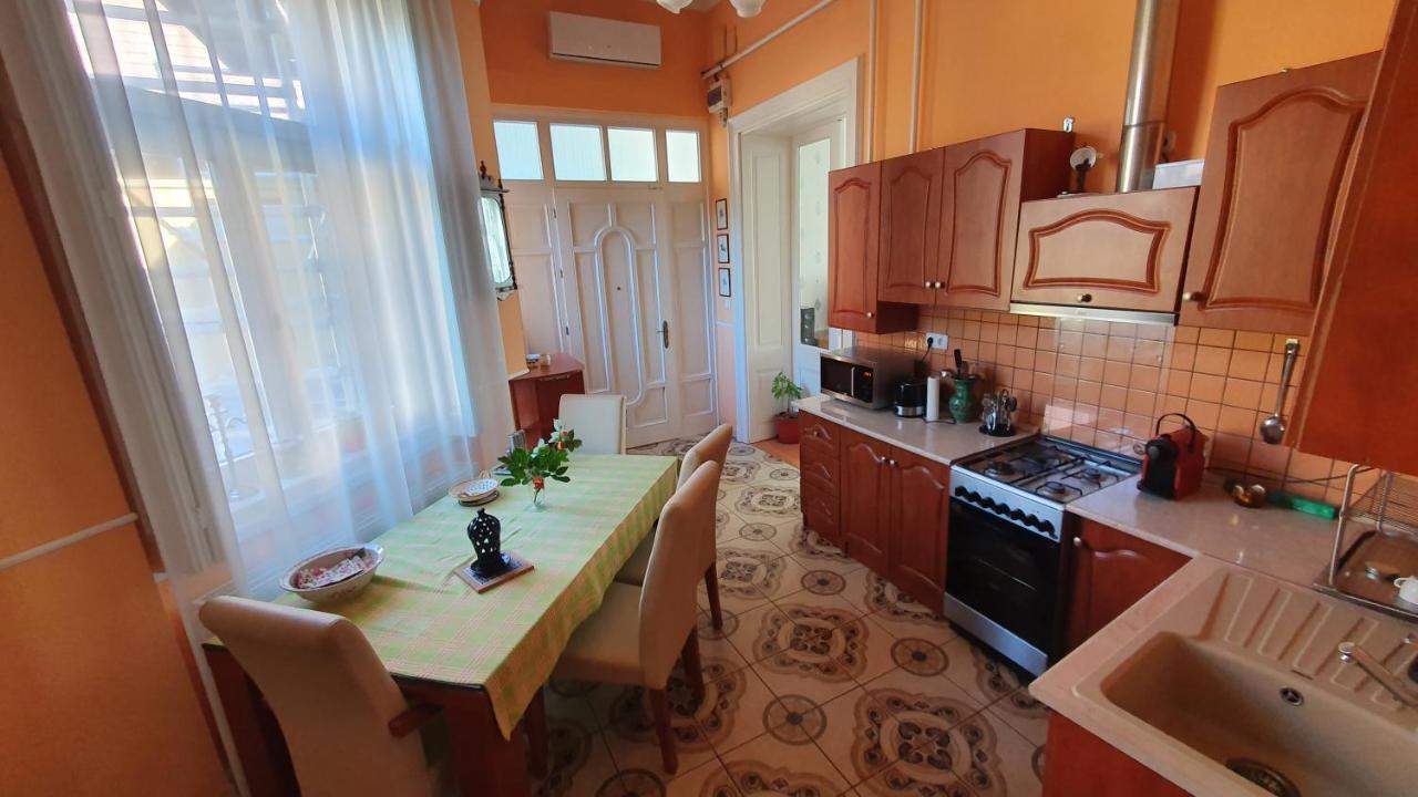 Casa Tajola Apartment Kecskemet Exterior photo